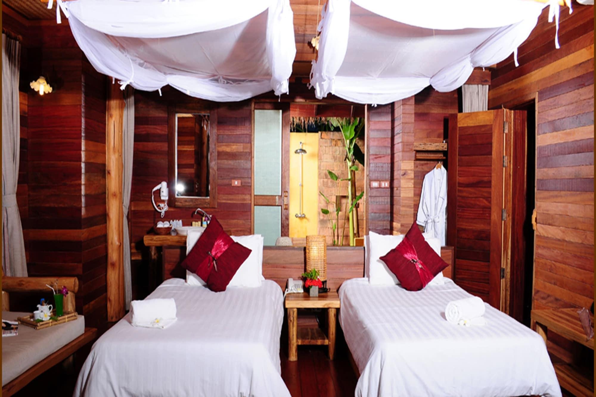 Keeree Waree Seaside Villa Bang Saphan Exterior photo