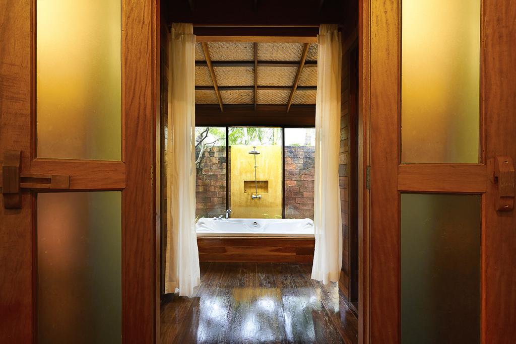 Keeree Waree Seaside Villa Bang Saphan Exterior photo