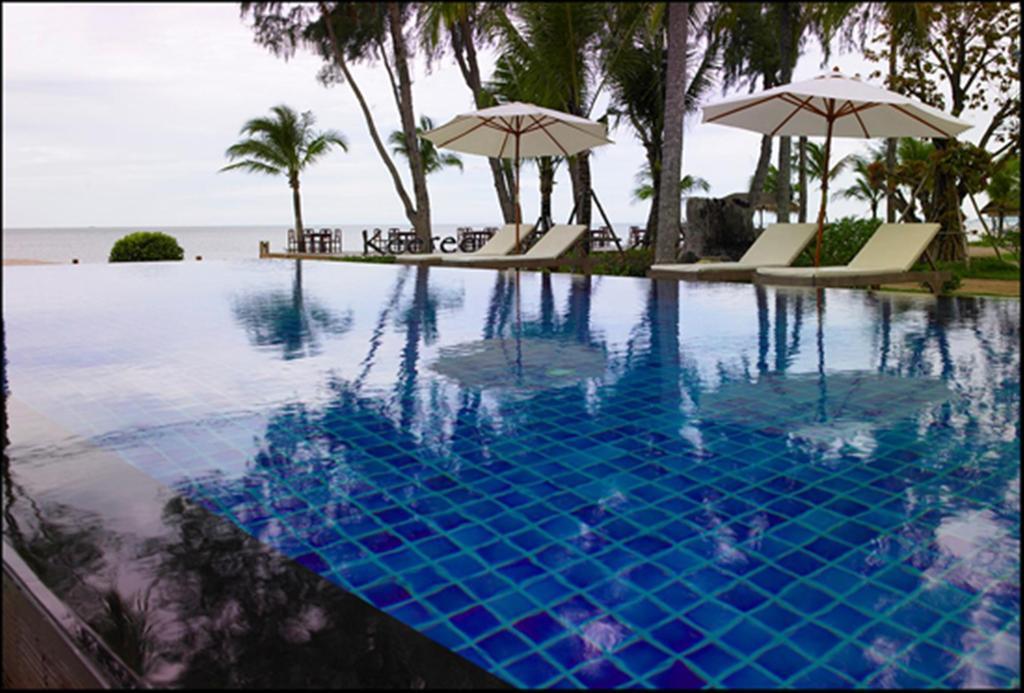 Keeree Waree Seaside Villa Bang Saphan Exterior photo