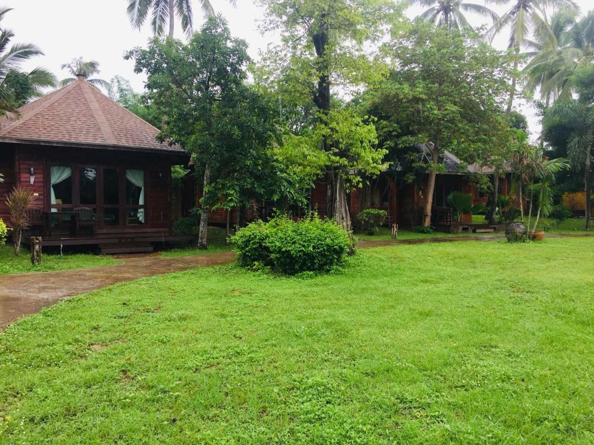 Keeree Waree Seaside Villa Bang Saphan Exterior photo