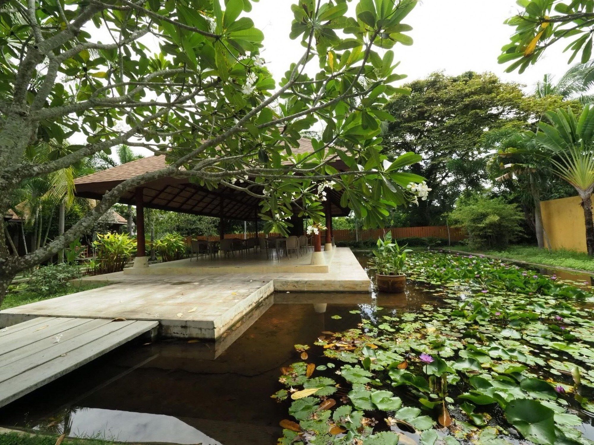 Keeree Waree Seaside Villa Bang Saphan Exterior photo